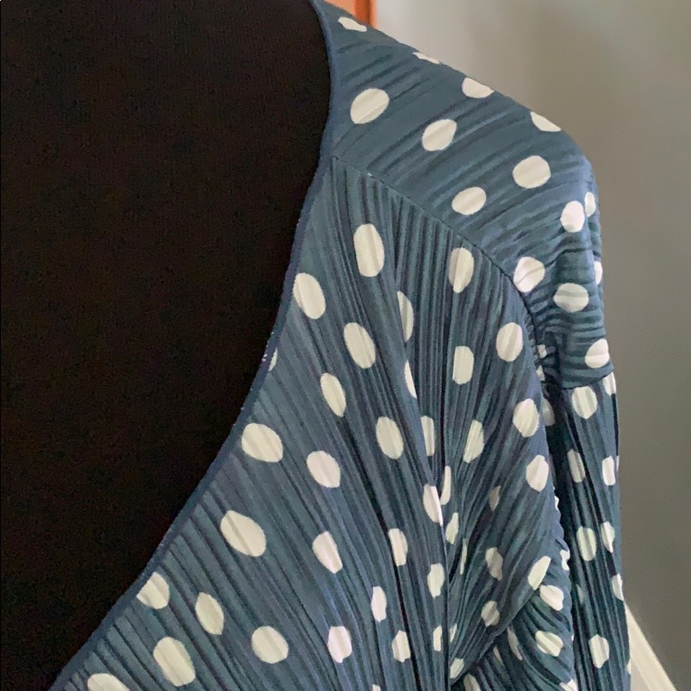 🆕 Lularoe Shirley 🌸 Silk Like Ribbed Pattern - Picture 2 of 3